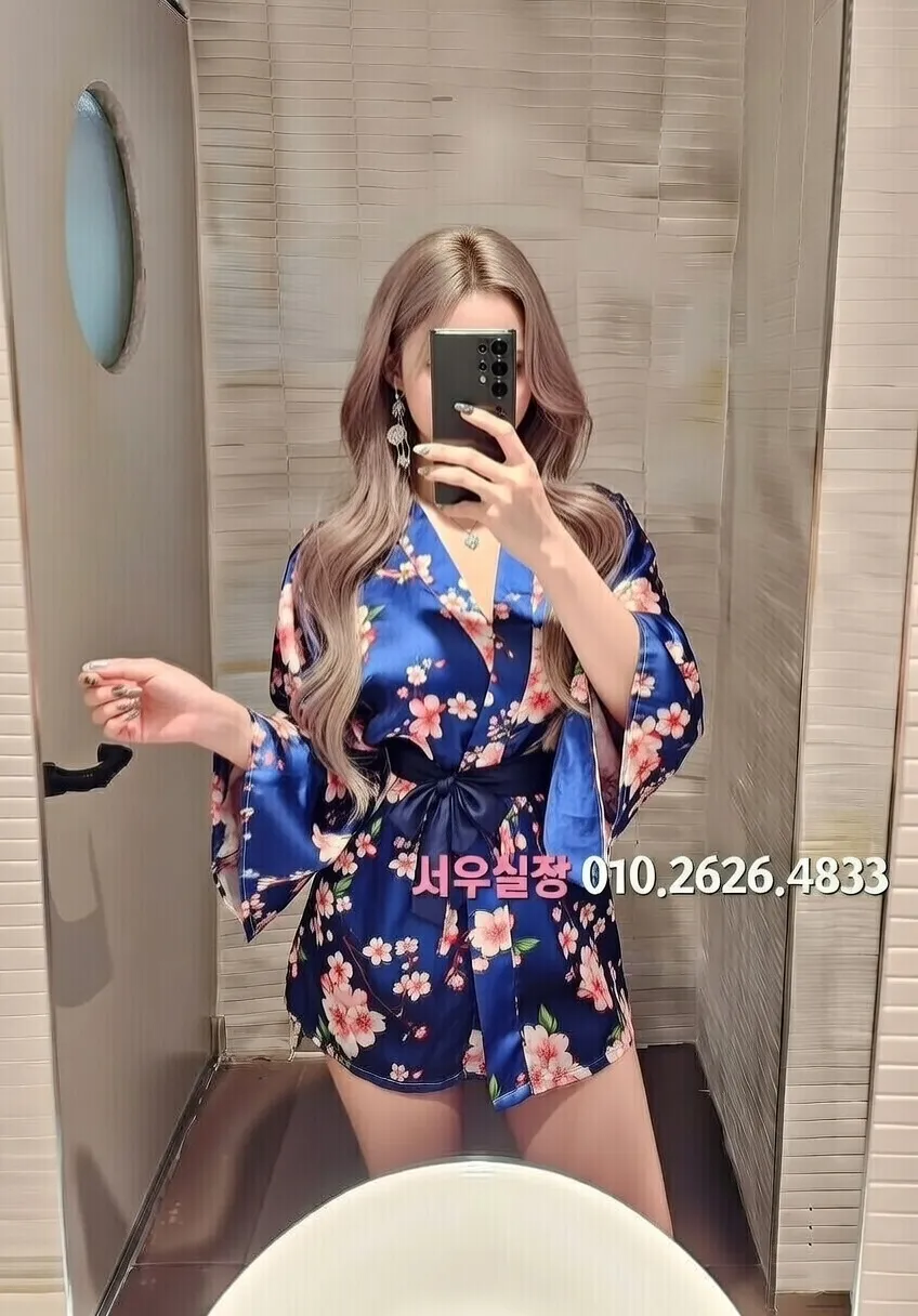 신논현 쓰리노 프리미엄 라인업 30번 프로필